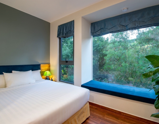 SUPERIOR DOUBLE GARDEN VIEW