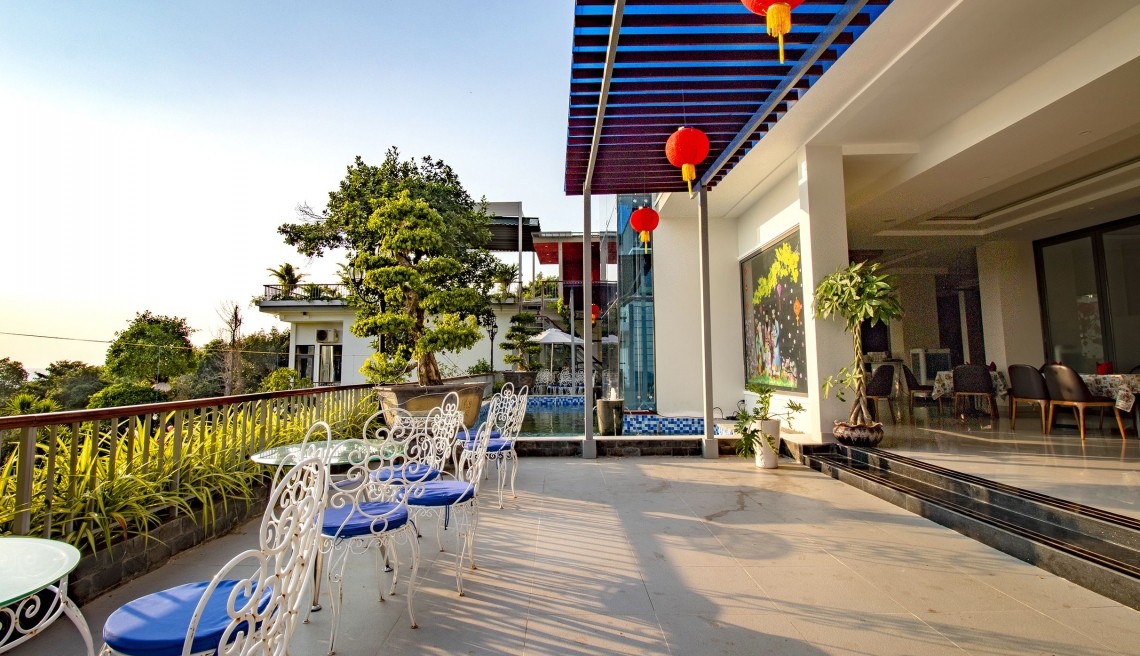 Cafe Terrace